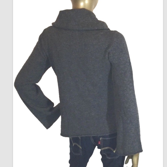WENDY B Cashmere Sweater M Cowl Turtleneck Grey Double Seam Front Bell Sleeves - Picture 3 of 11